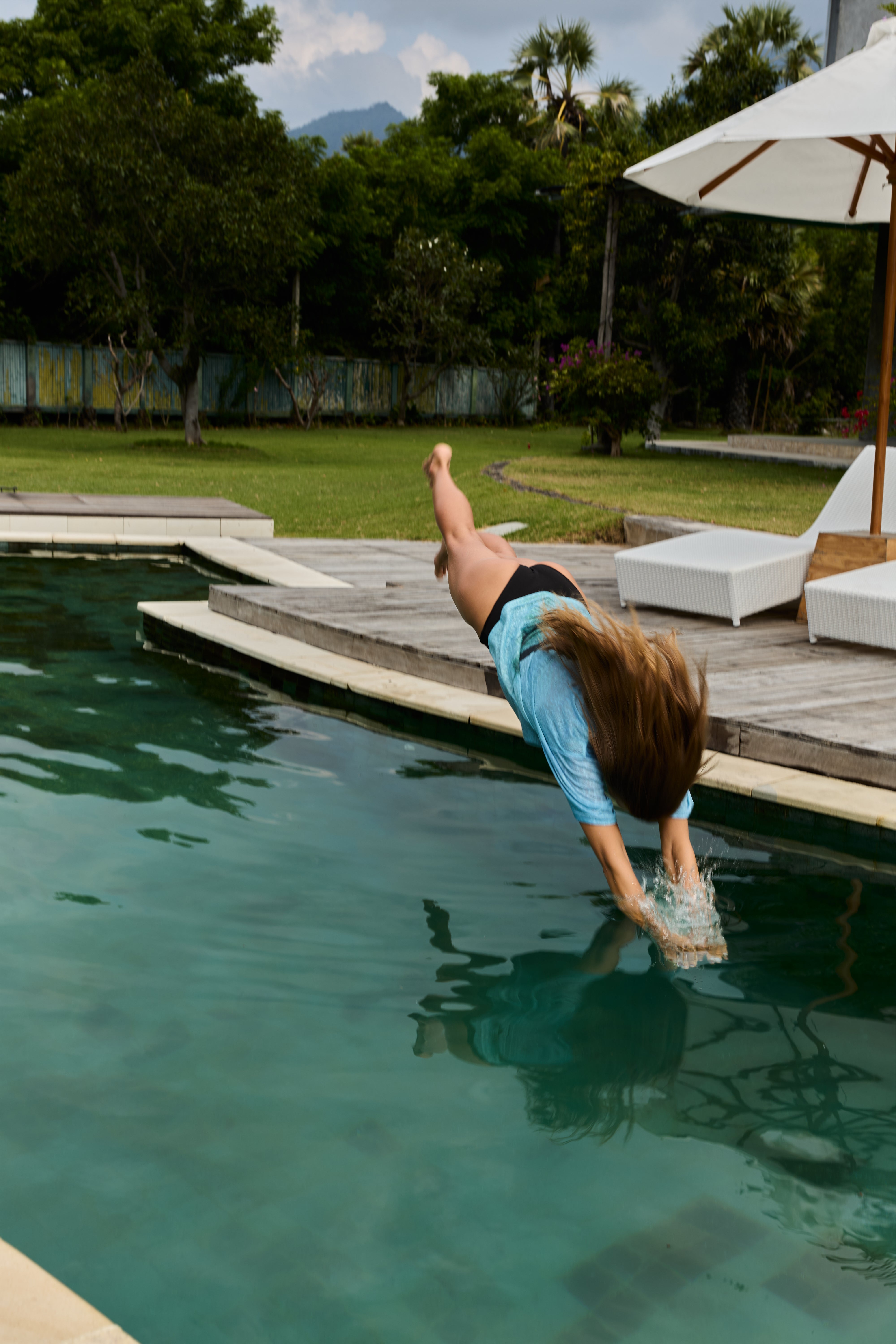 DOUBLE DOLPHIN TEE - BLUE