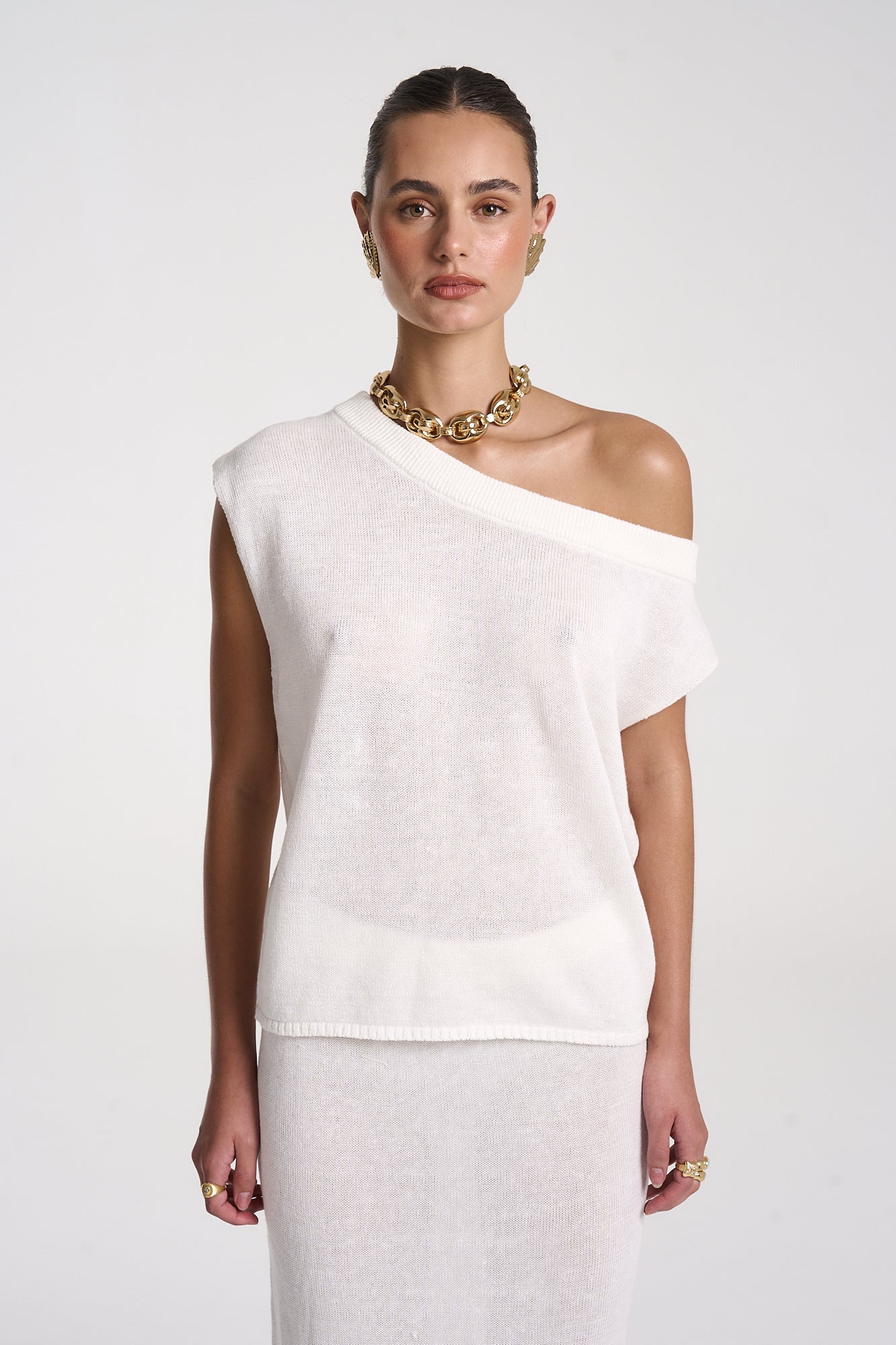 KNIT OFF SHOULDER TOP -  WHITE