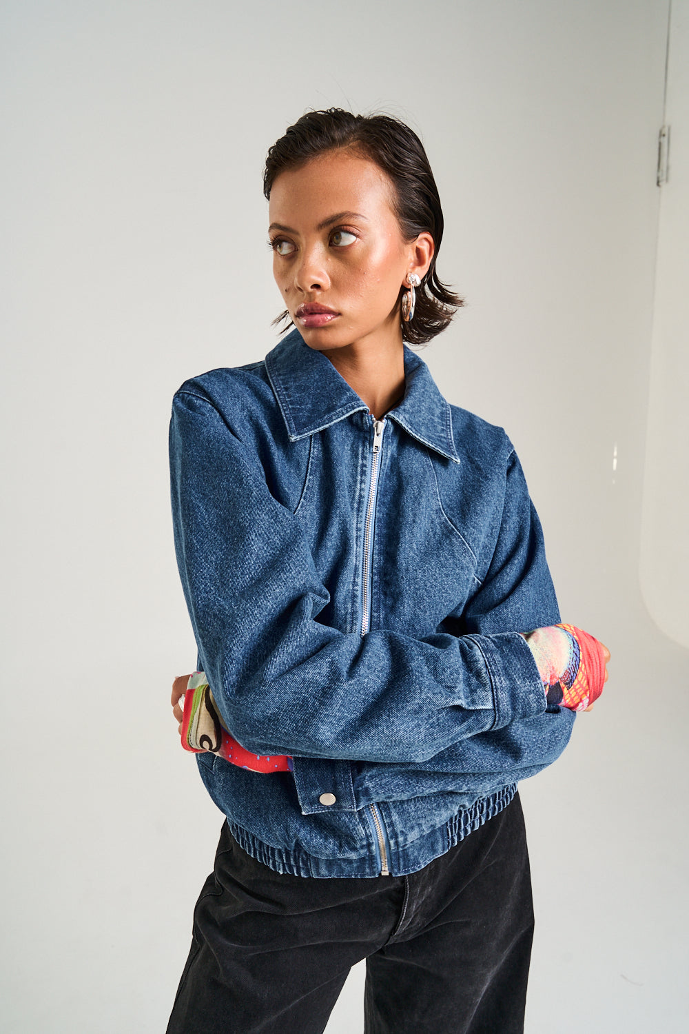 CROPPED BOMBER - BLUE WASH DENIM