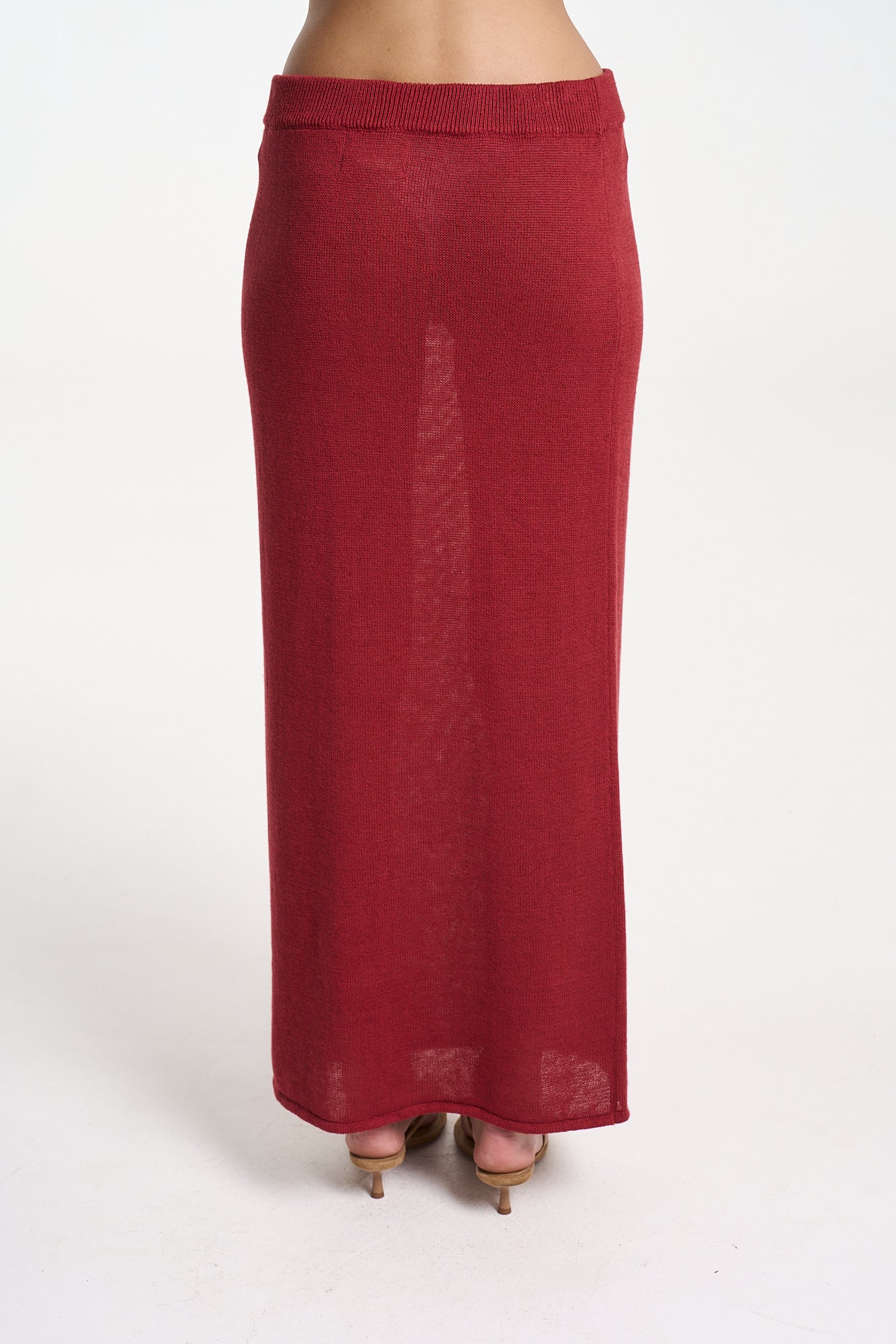 KNIT MAXI SKIRT - CARMINE RED
