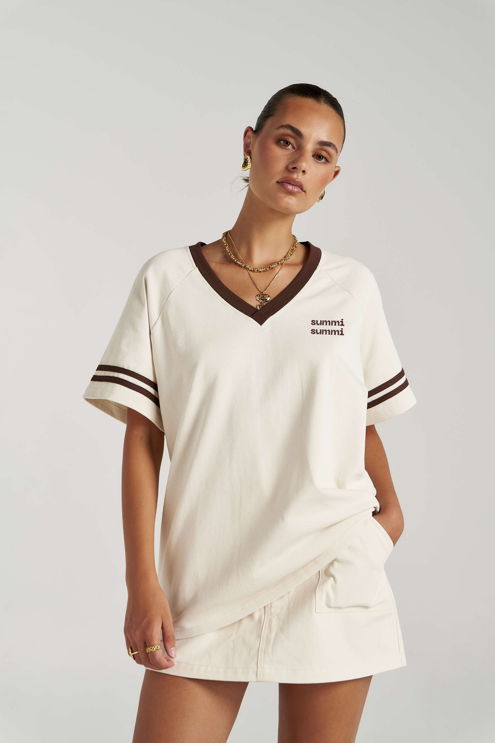 REVERIE V NECK - VANILLA/ ESPRESSO
