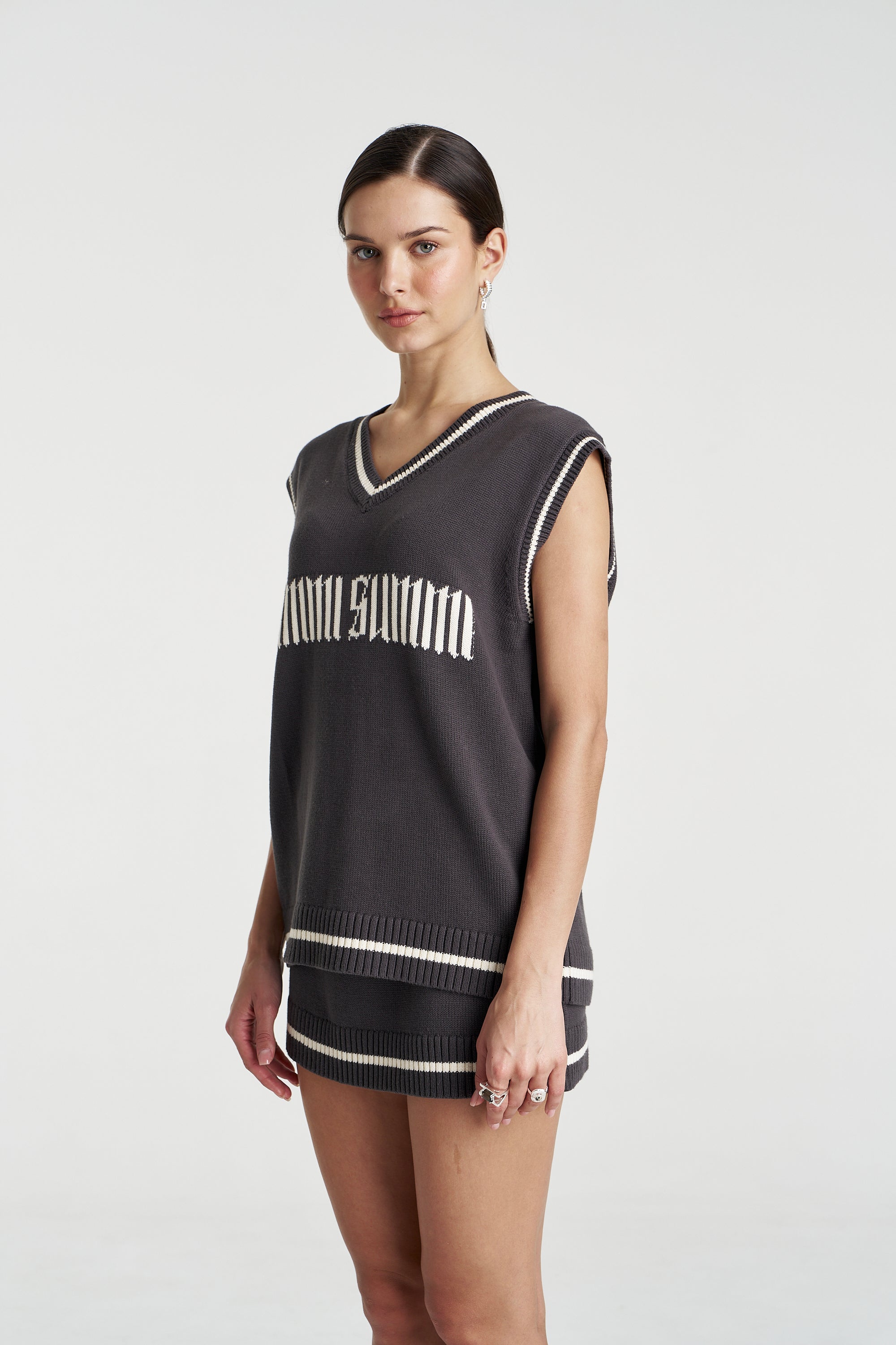 SUMMI KNIT VEST - SHADOW