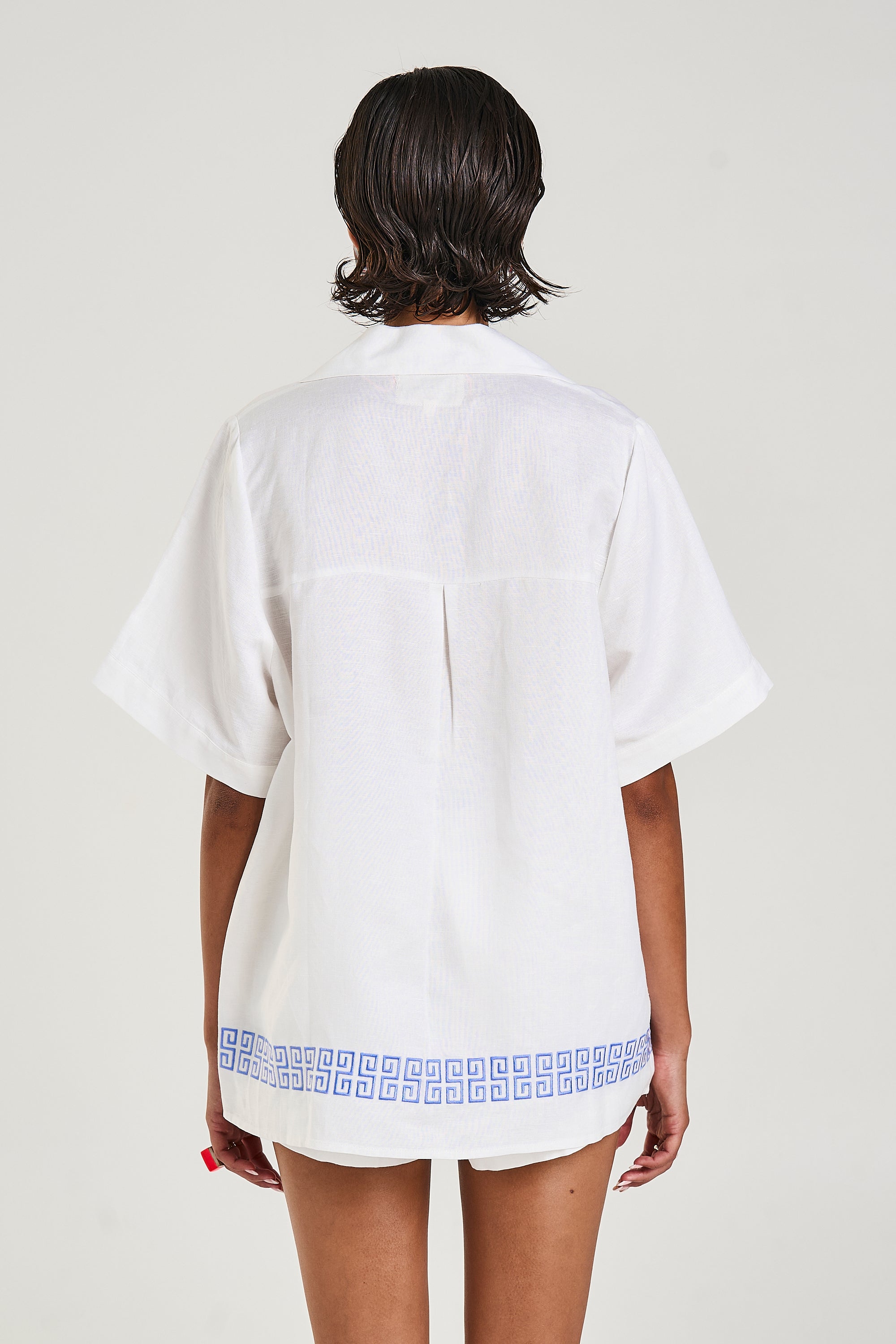 COLLARED SS SHIRT - SOL SCRIPT