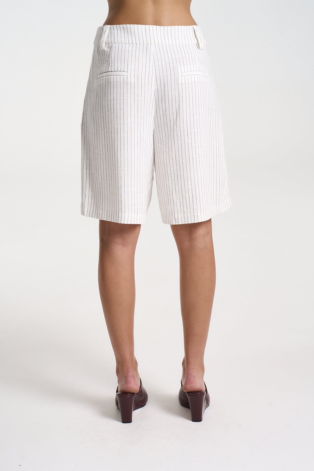 PLEATED BERMUDA SHORT - PINSTRIPE