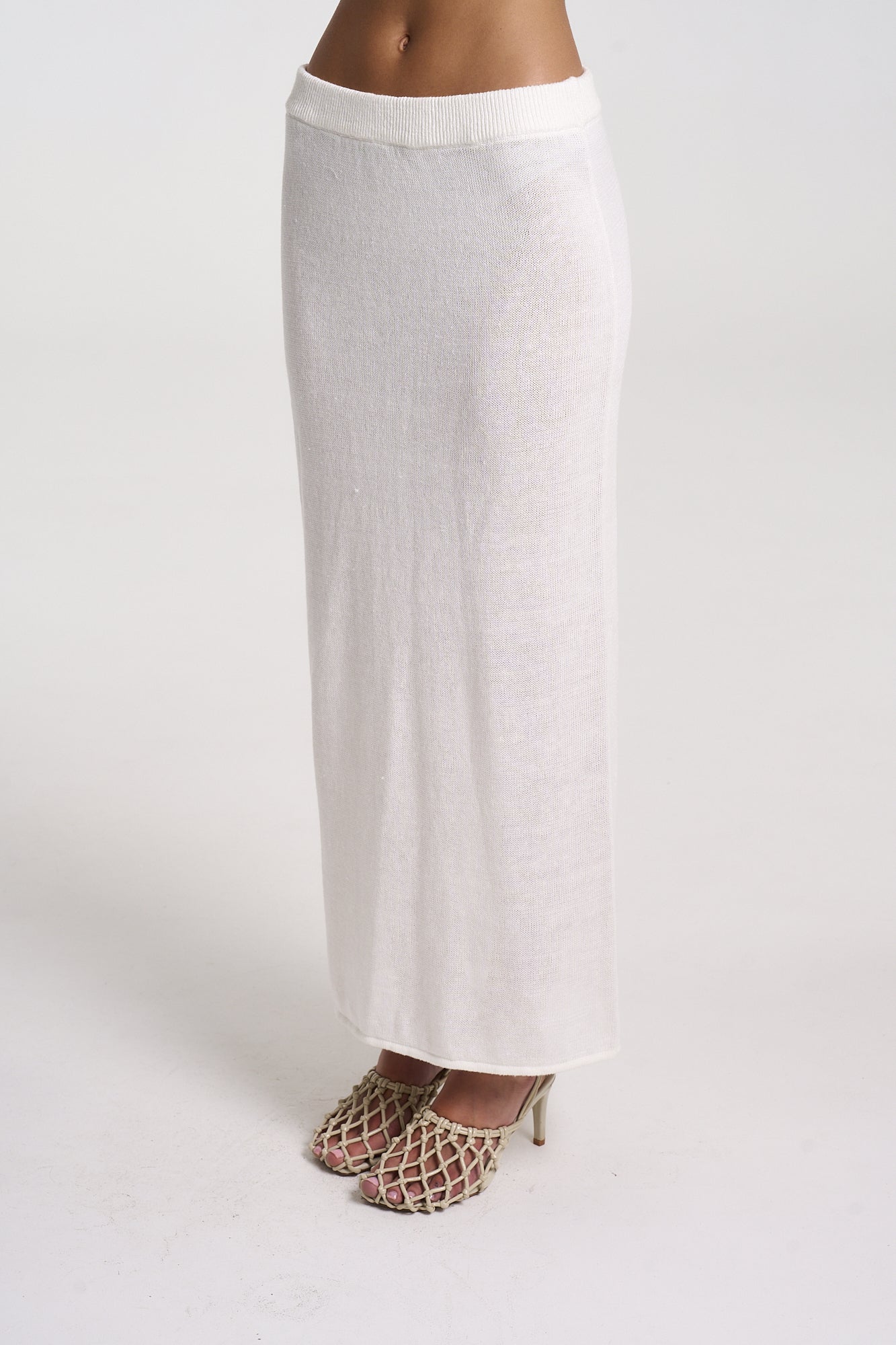 KNIT MAXI SKIRT -  WHITE