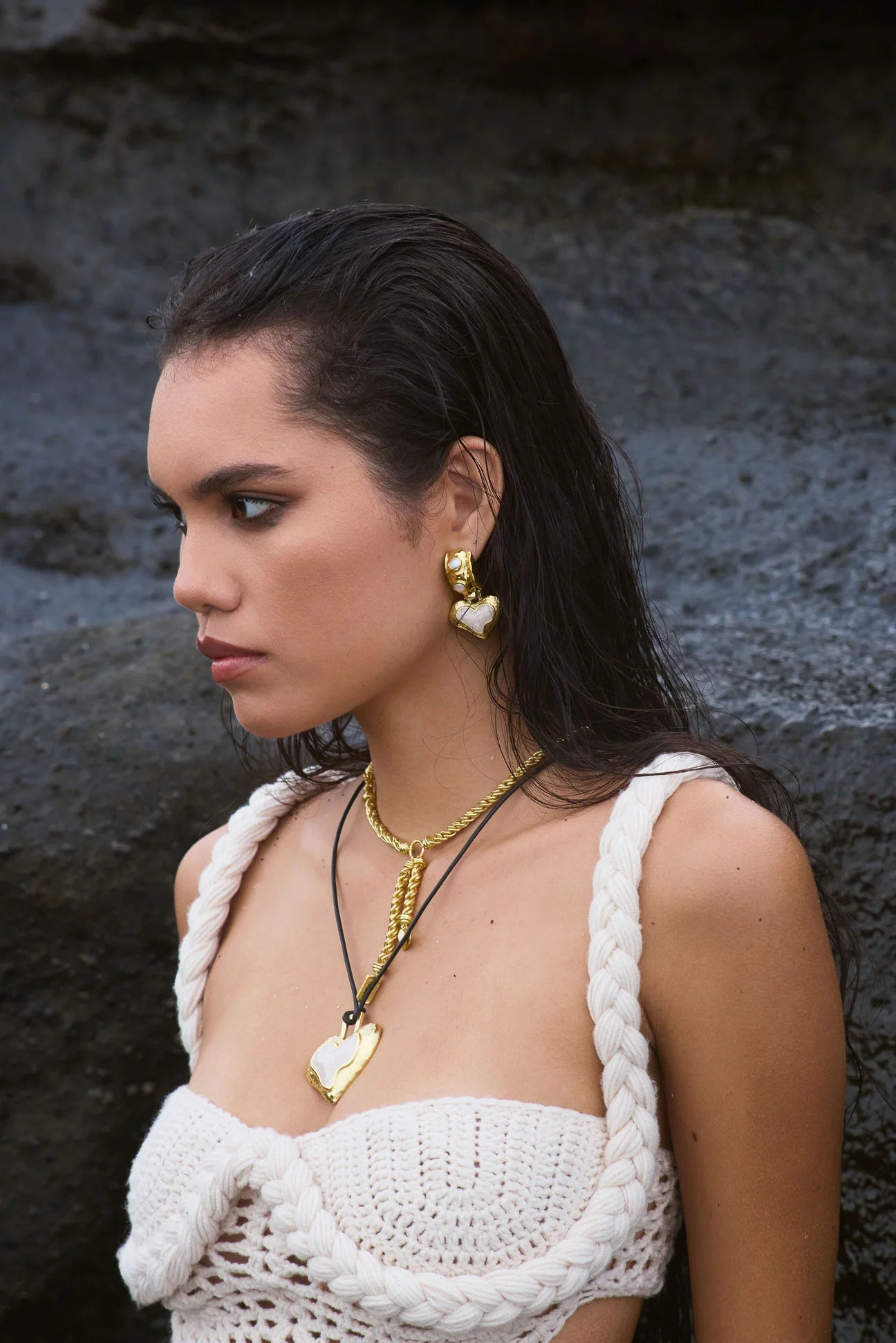 ELENA EARRINGS GOLD - MOUNTAIN & MOON