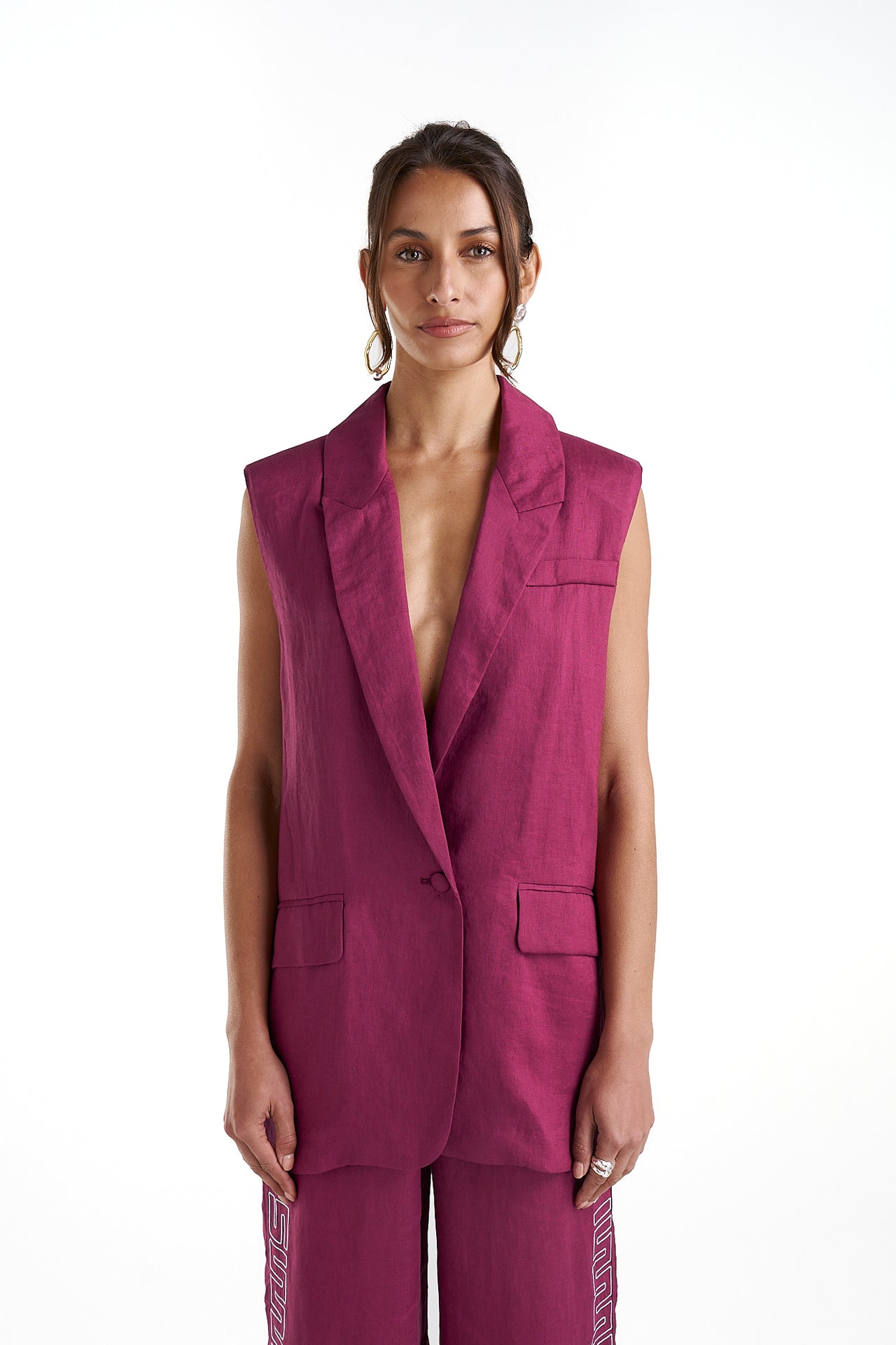 SLEEVELESS BLAZER - PLUM