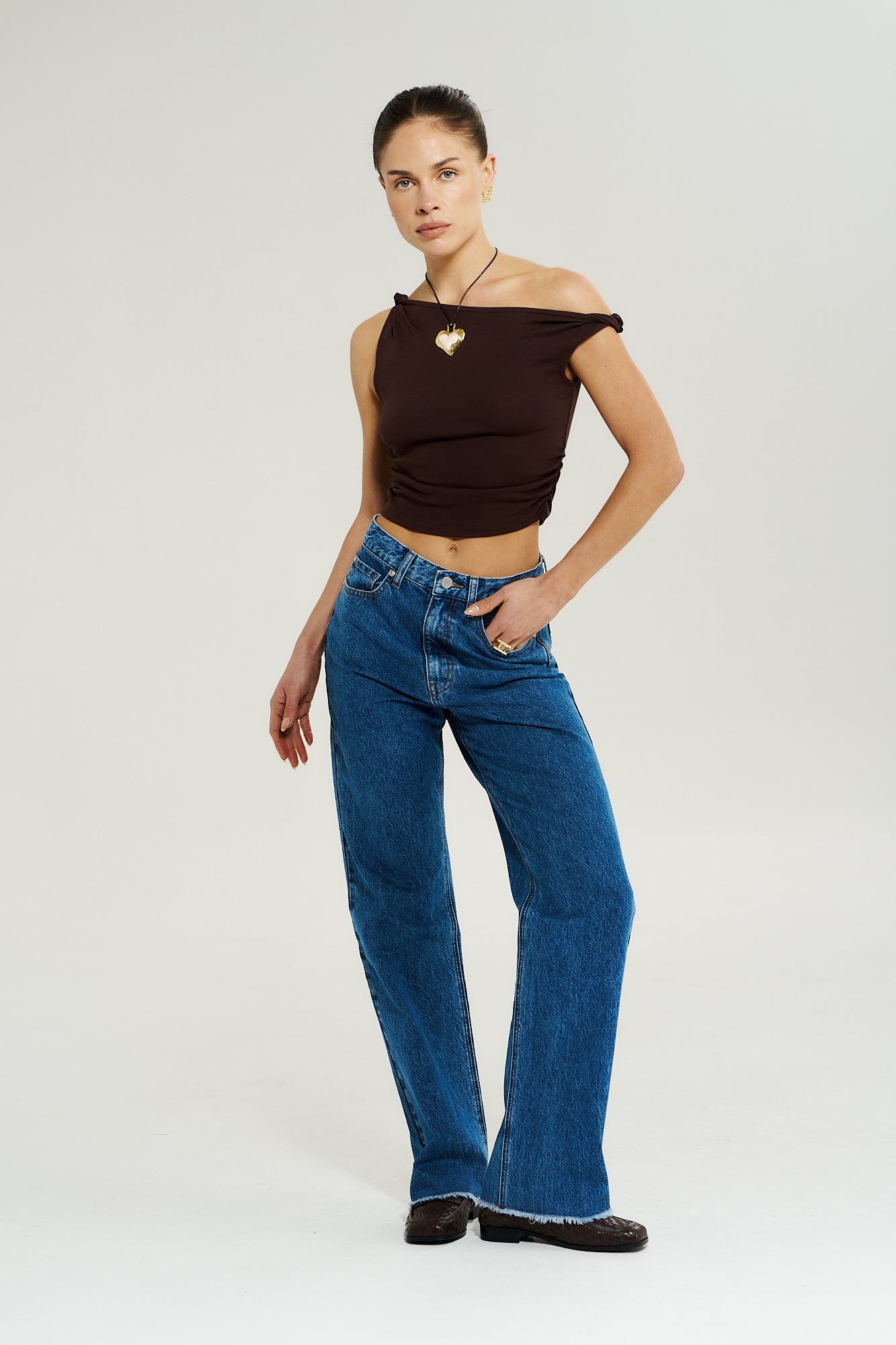 OFF SHOULDER TWIST TOP - CHOCOLAT