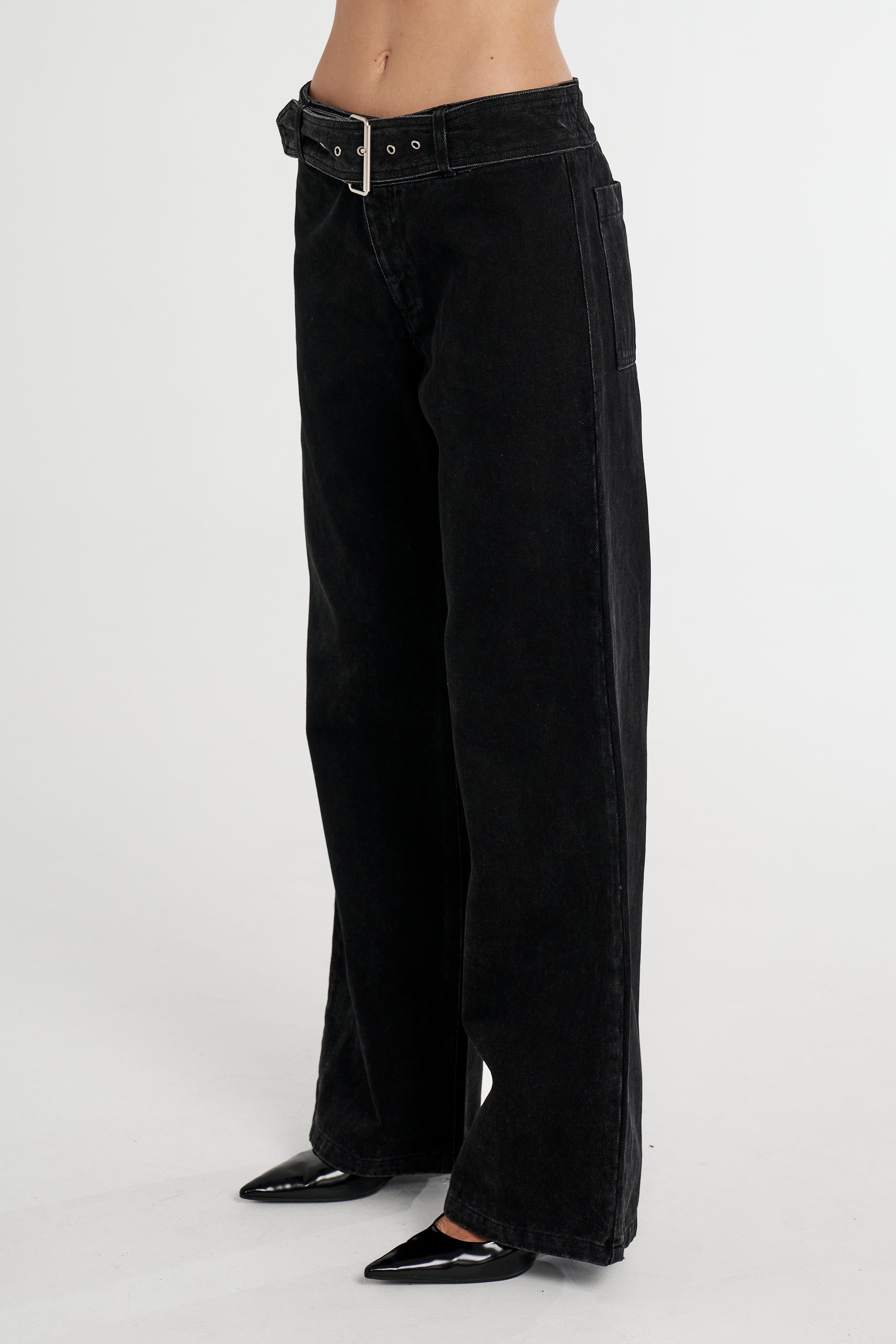 BUCKLE JEANS - BLACK WASH DENIM