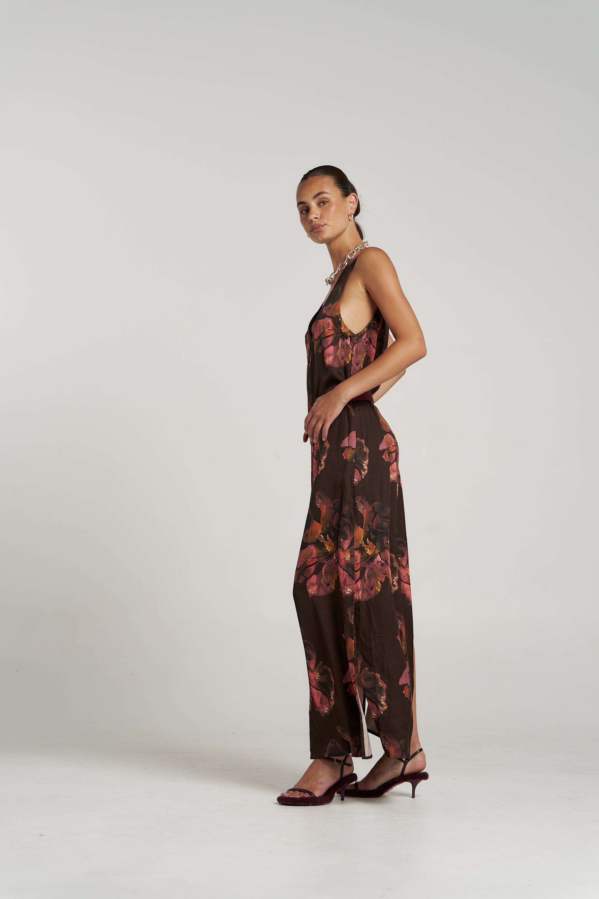 V NECK MAXI - CHOCOLAT PETALS