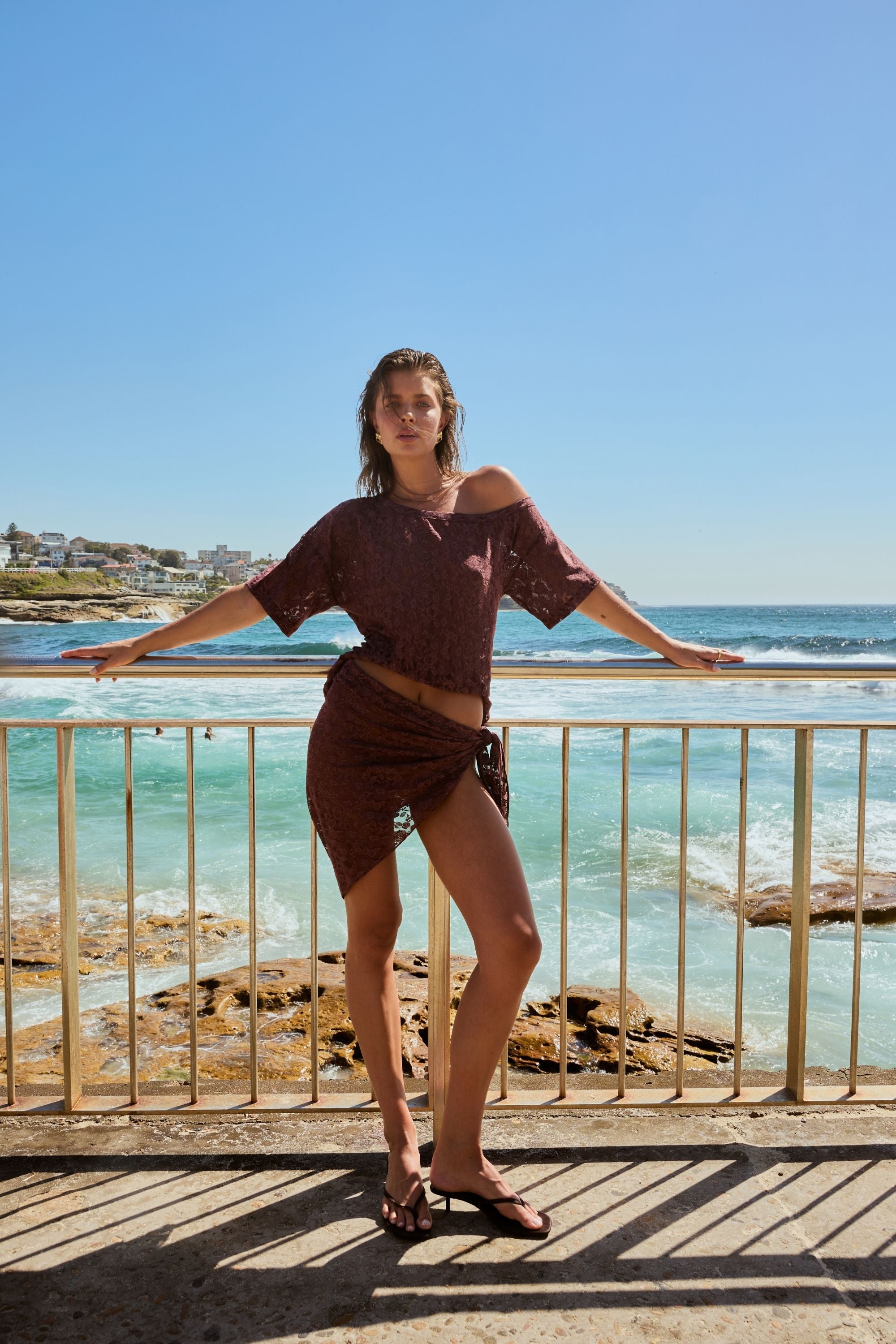 LACE OFF SHOULDER - CHOCOLAT