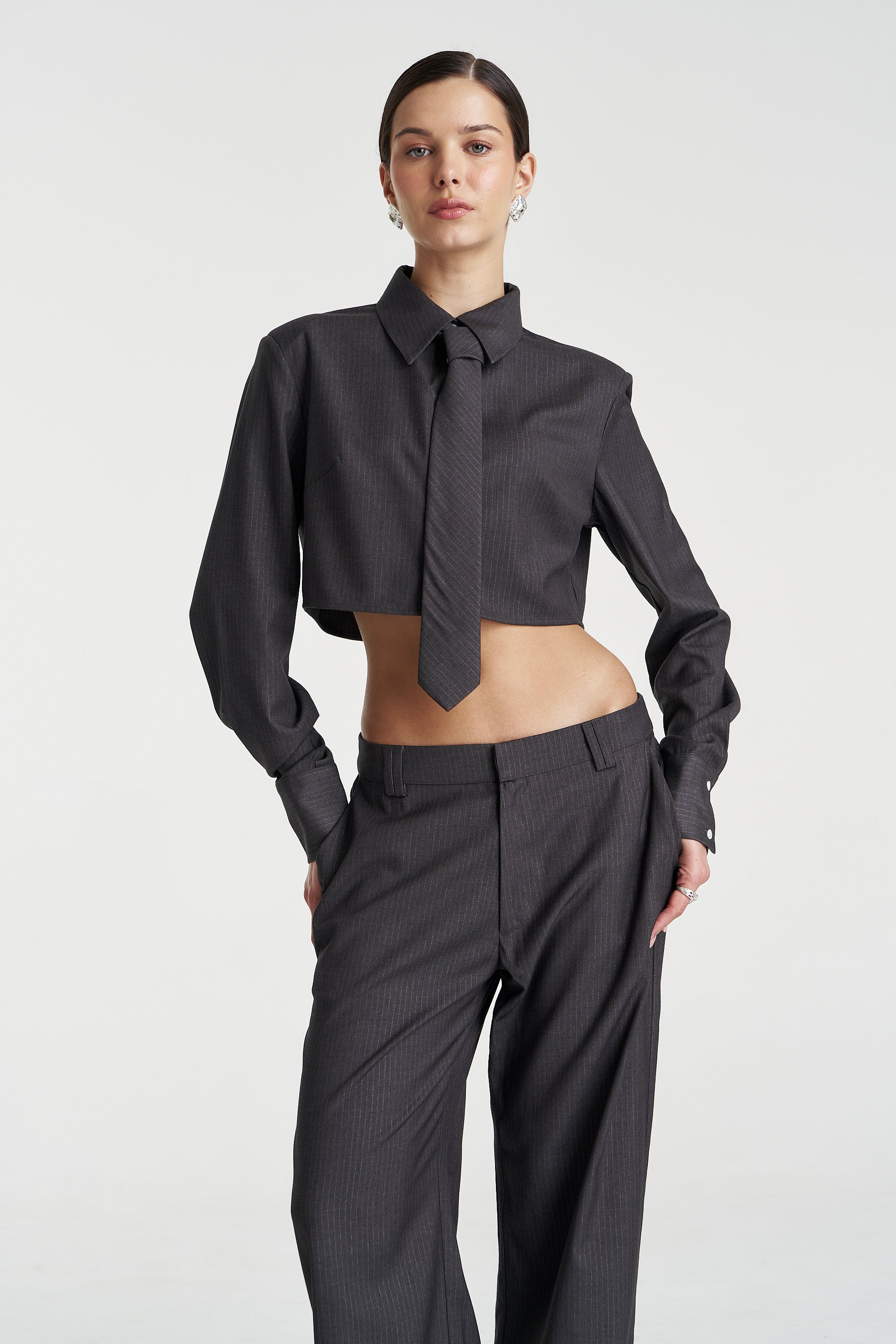 GIGI CROPPED SHIRT - GREY GLIMMER