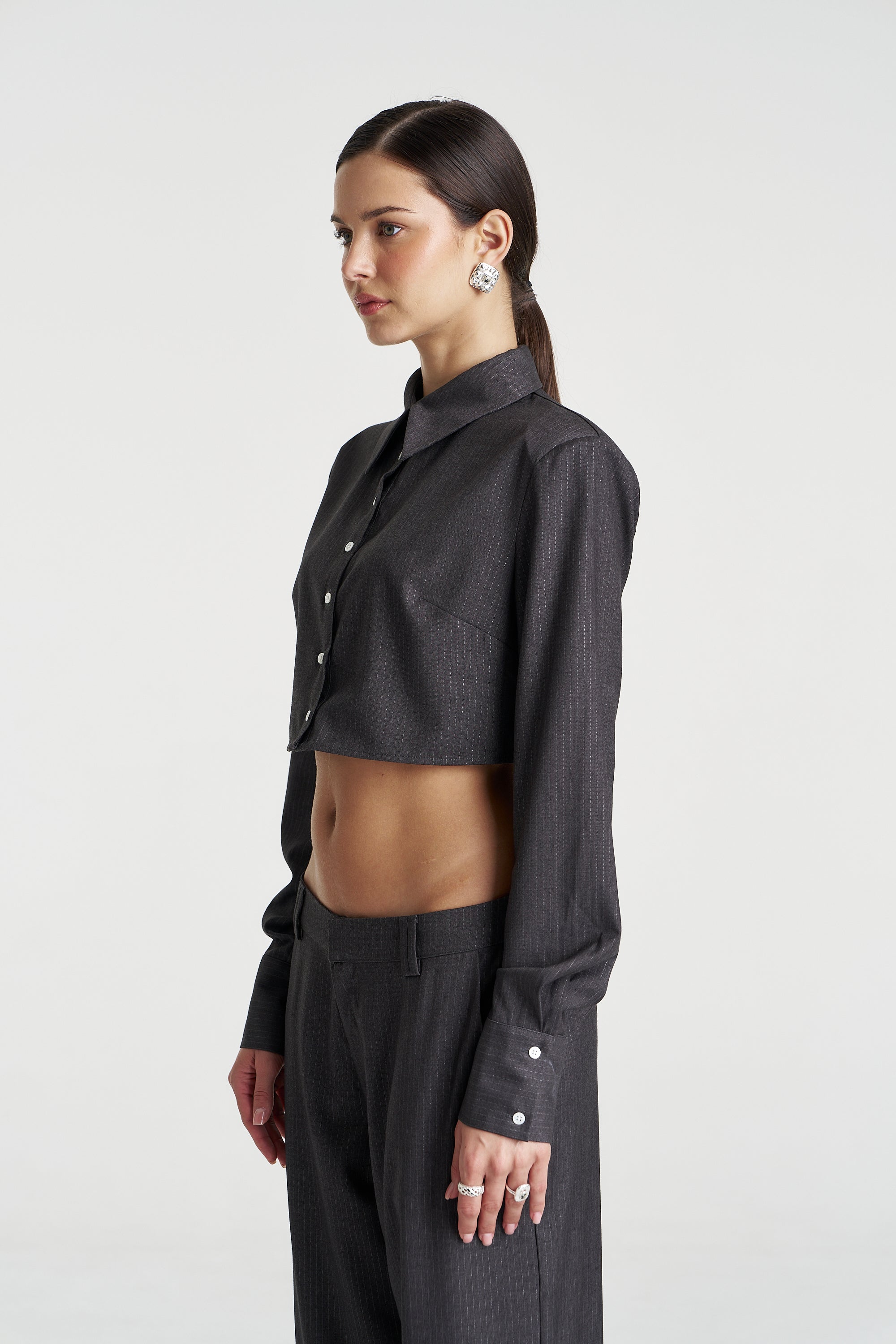 GIGI CROPPED SHIRT - GREY GLIMMER