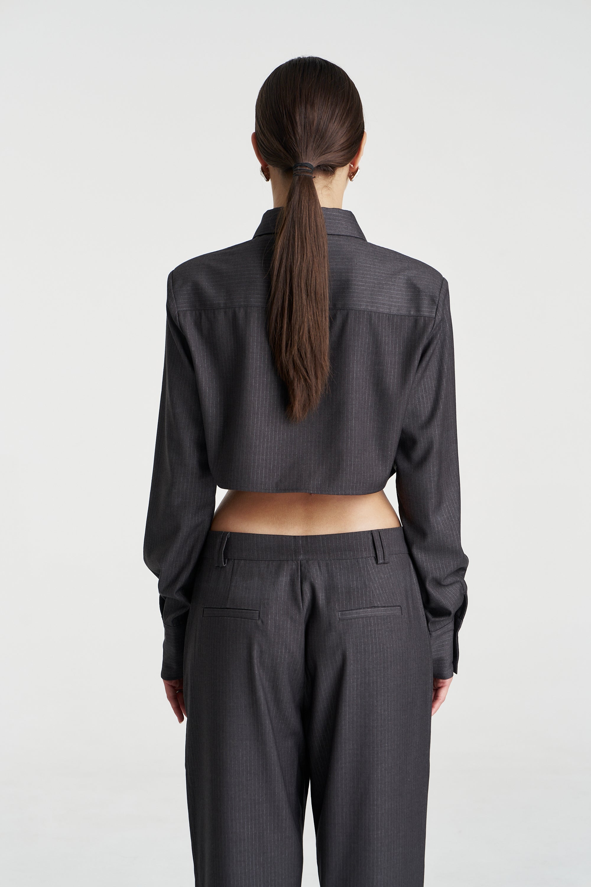 GIGI CROPPED SHIRT - GREY GLIMMER