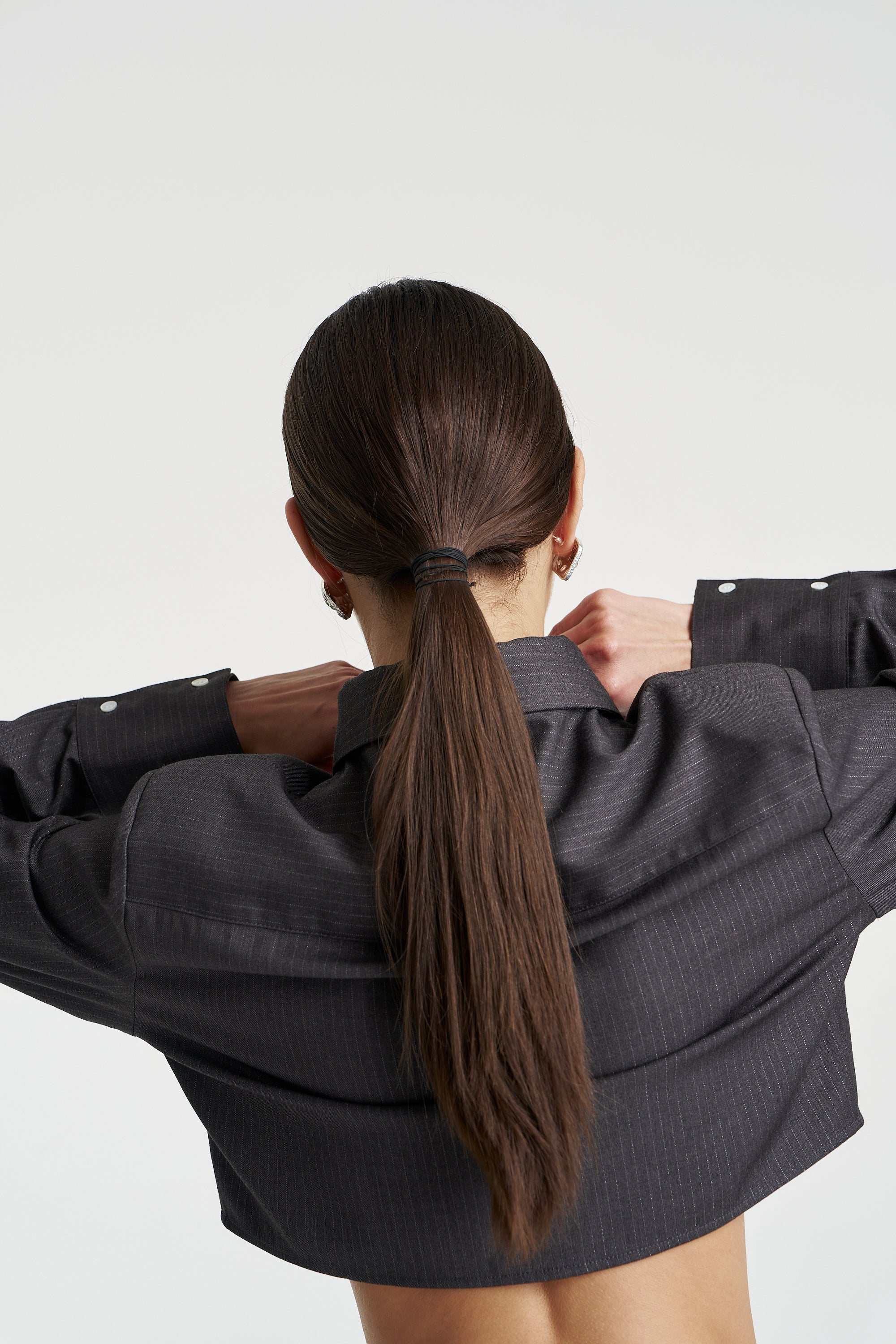 GIGI CROPPED SHIRT - GREY GLIMMER