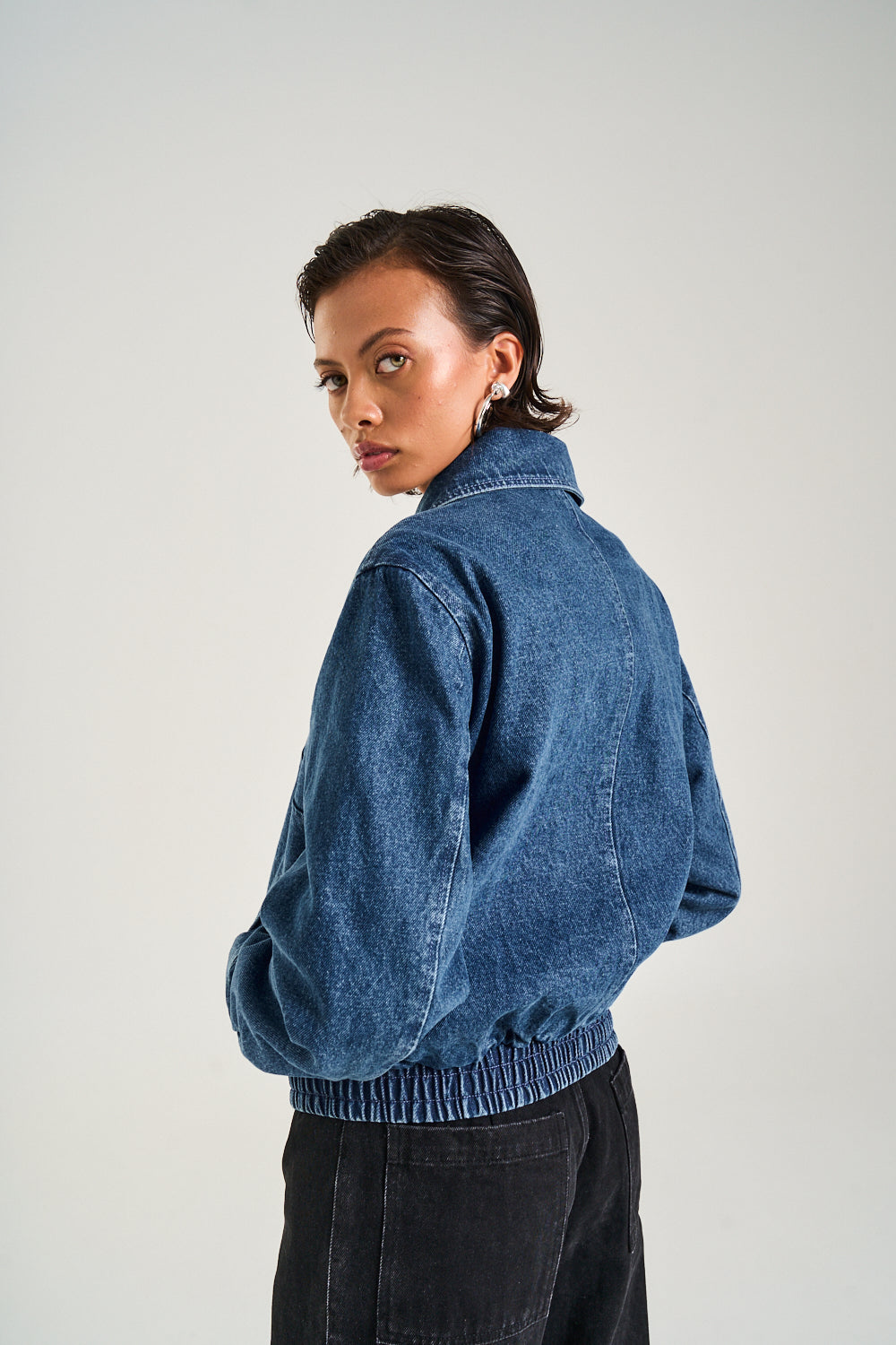 CROPPED BOMBER - BLUE WASH DENIM