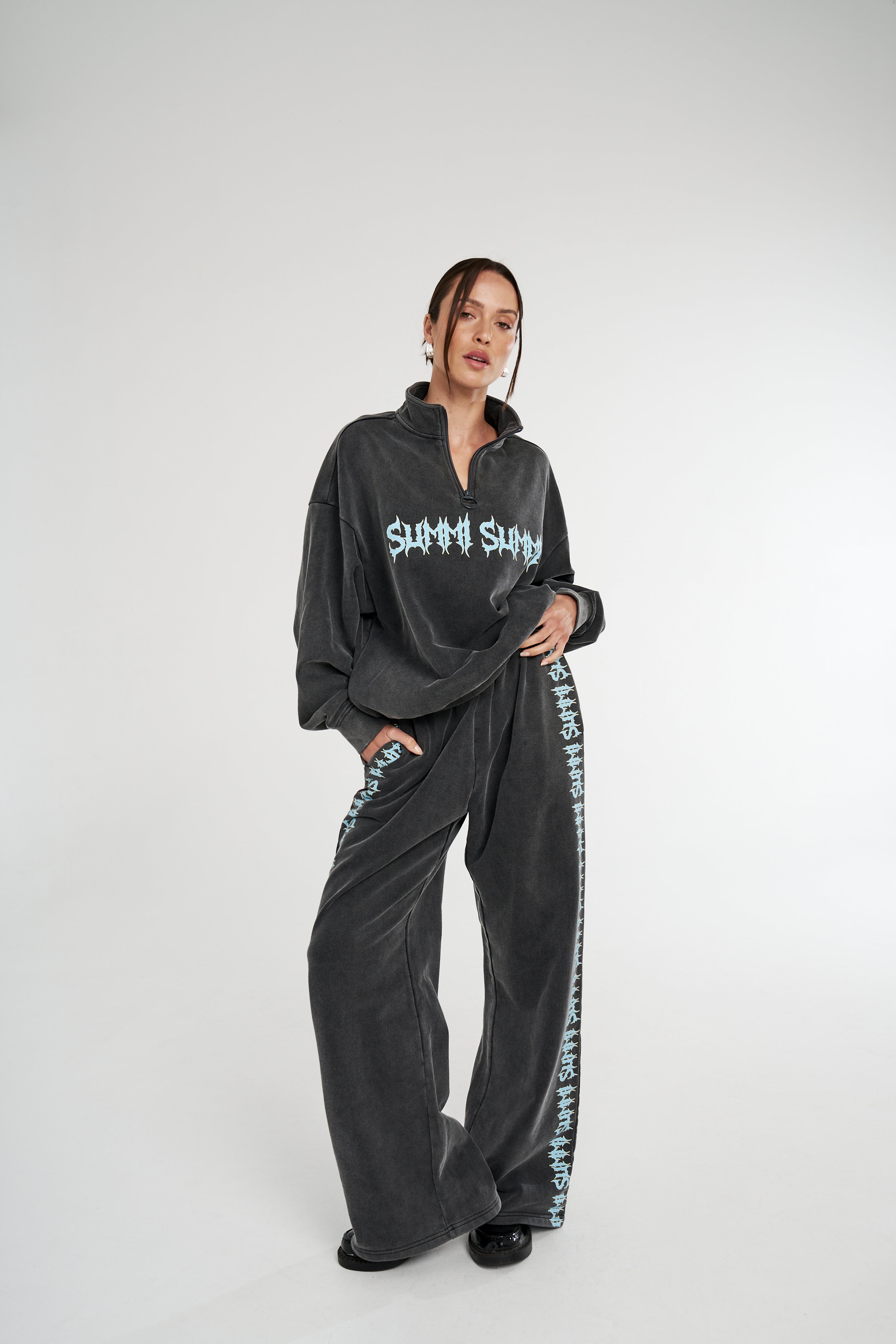 TRACK PANTS - INSANE SUMMI