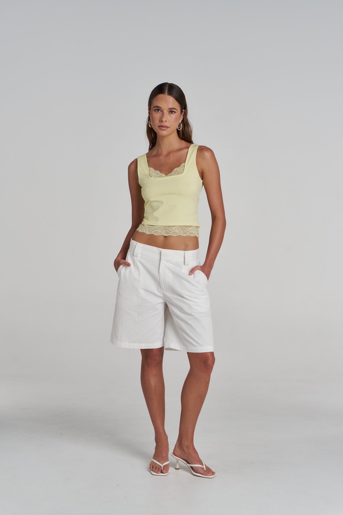 BERMUDA SHORT - IVORY