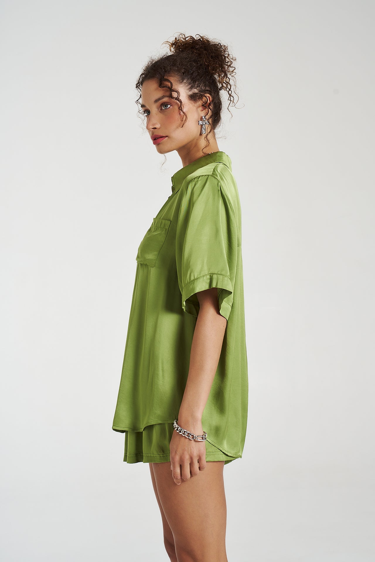 BUTTON UP SHIRT - MOSS