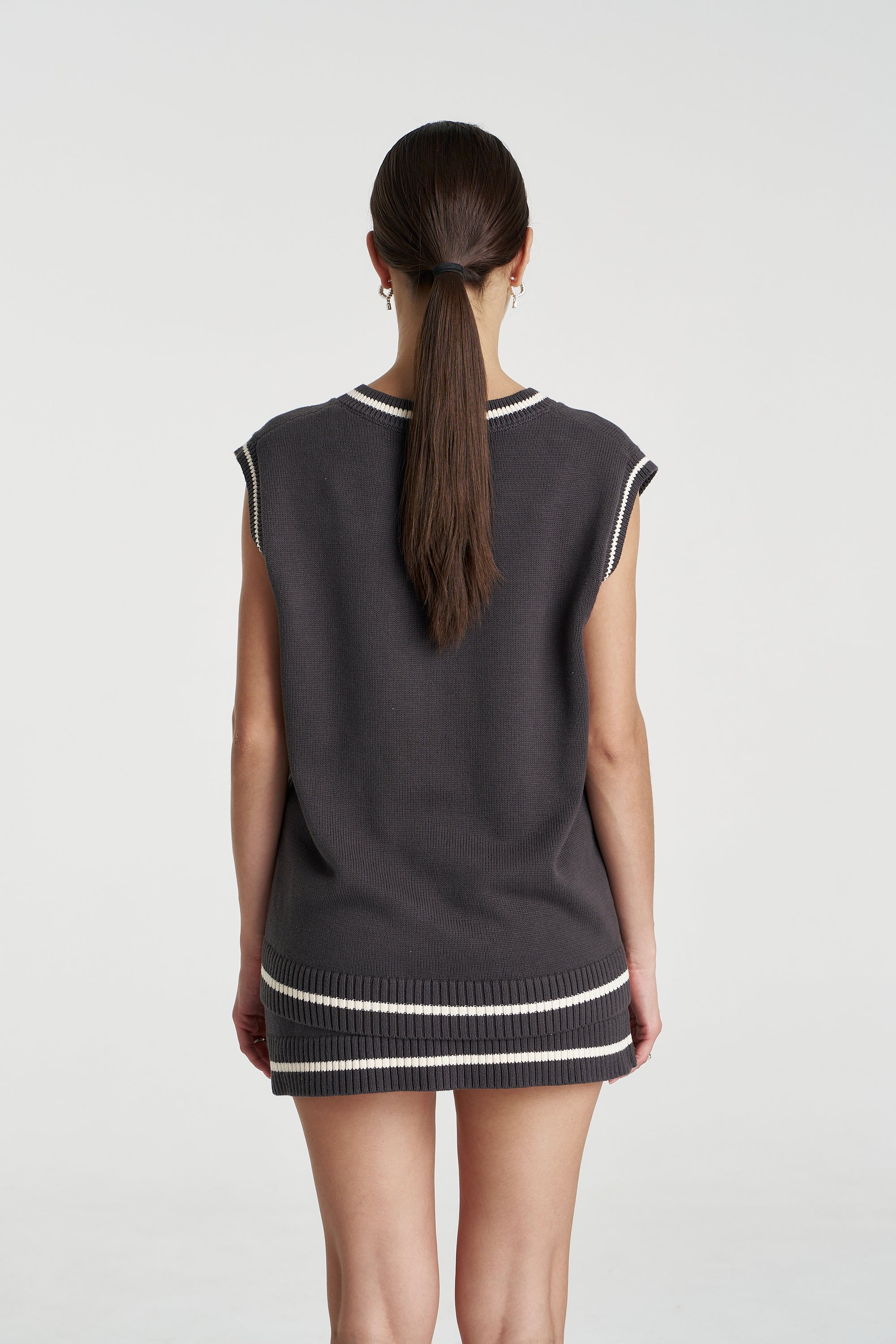 SUMMI KNIT VEST - SHADOW