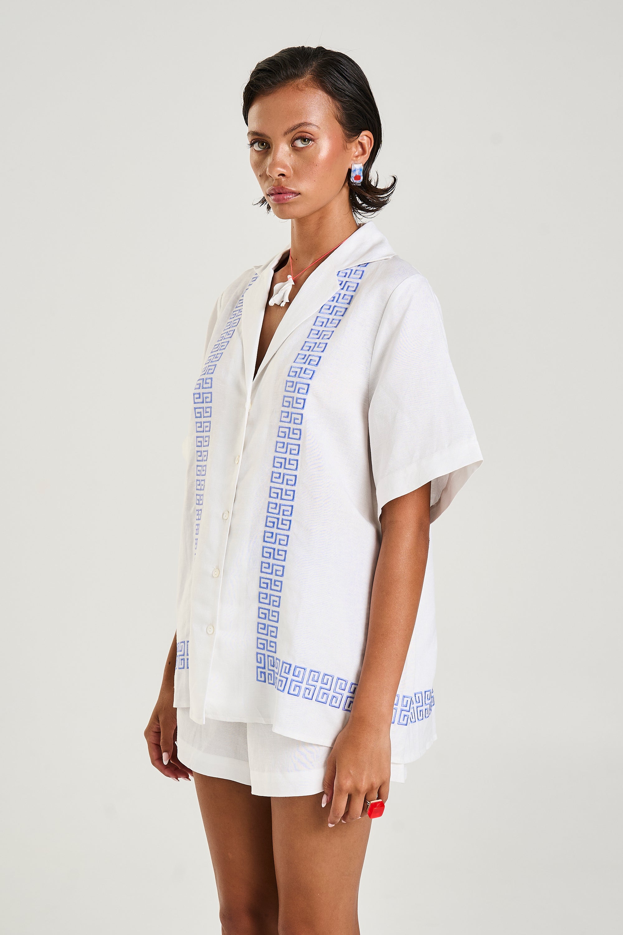 COLLARED SS SHIRT - SOL SCRIPT