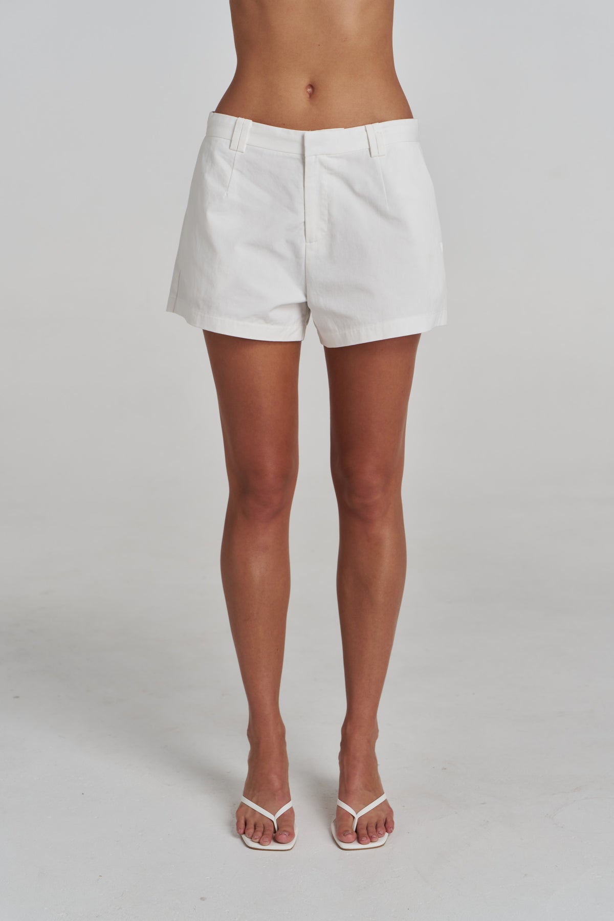 SUIT SHORT - IVORY