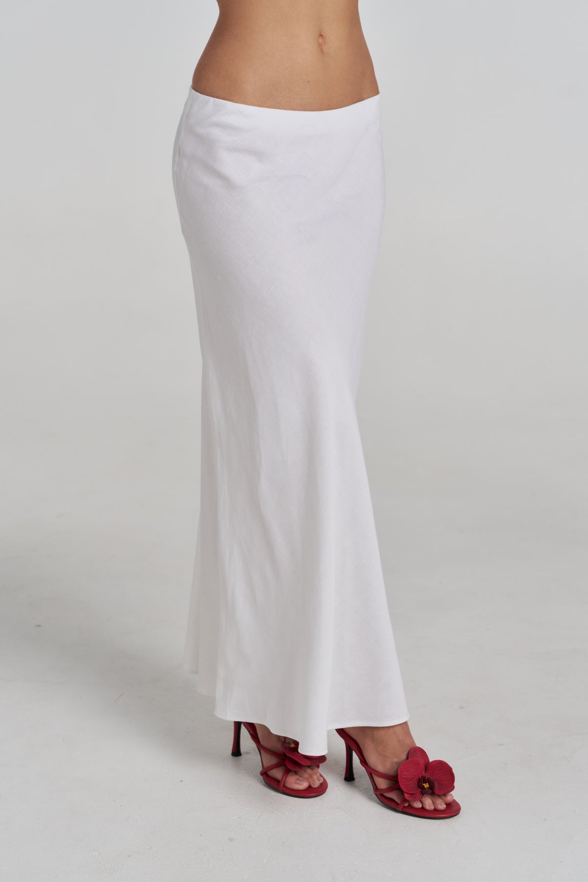 SLIP SKIRT - WHITE