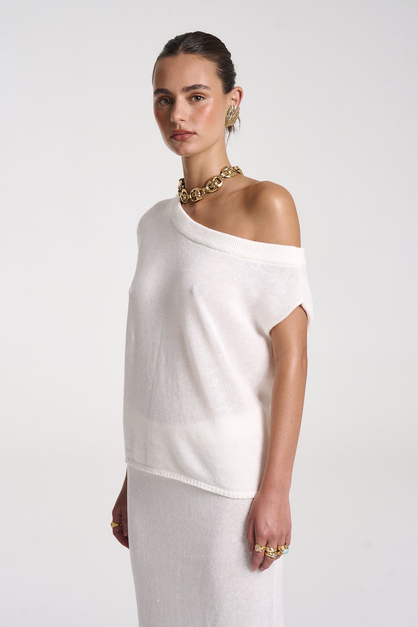 KNIT OFF SHOULDER TOP -  WHITE
