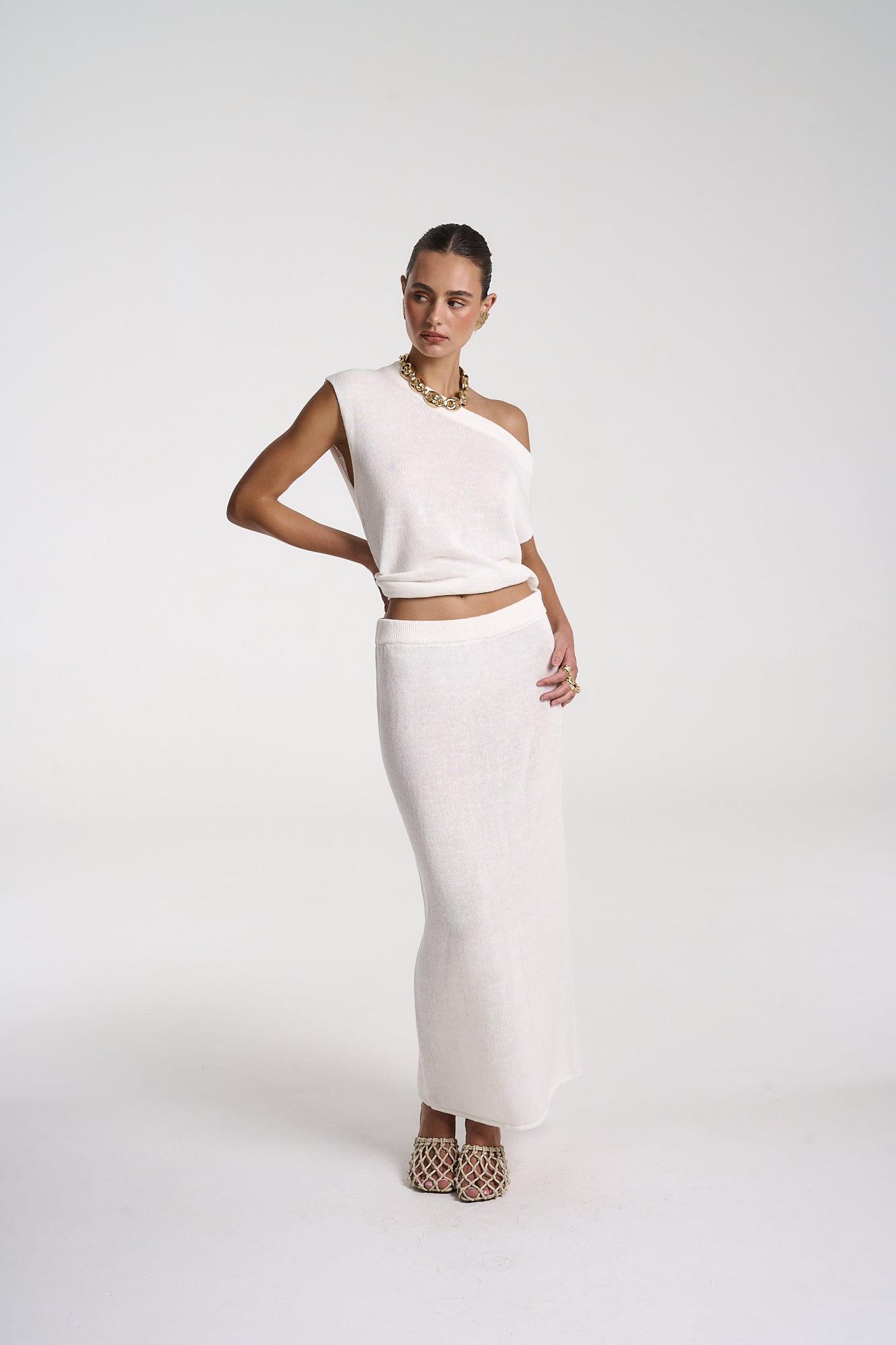 KNIT OFF SHOULDER TOP -  WHITE