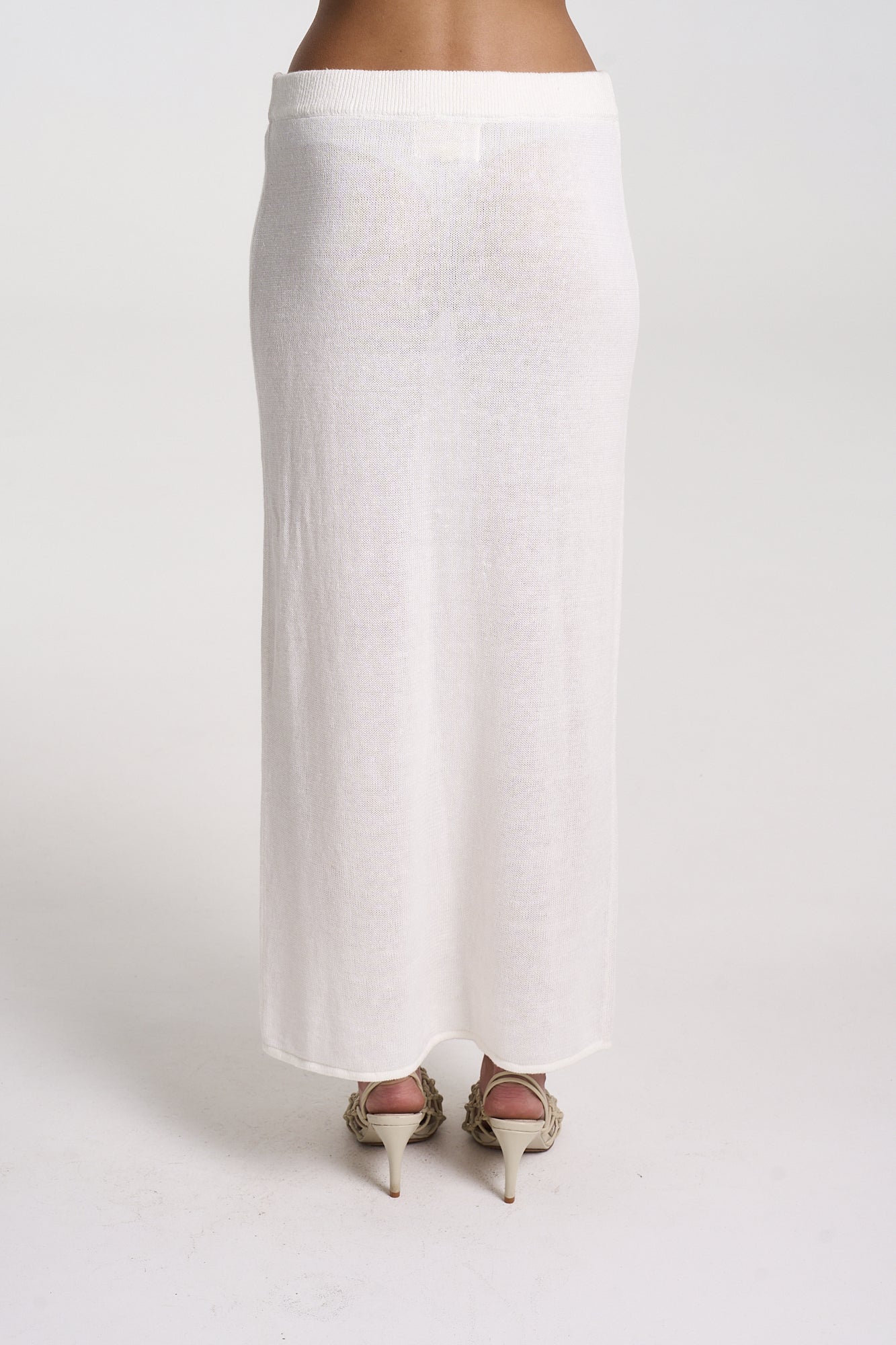 KNIT MAXI SKIRT -  WHITE